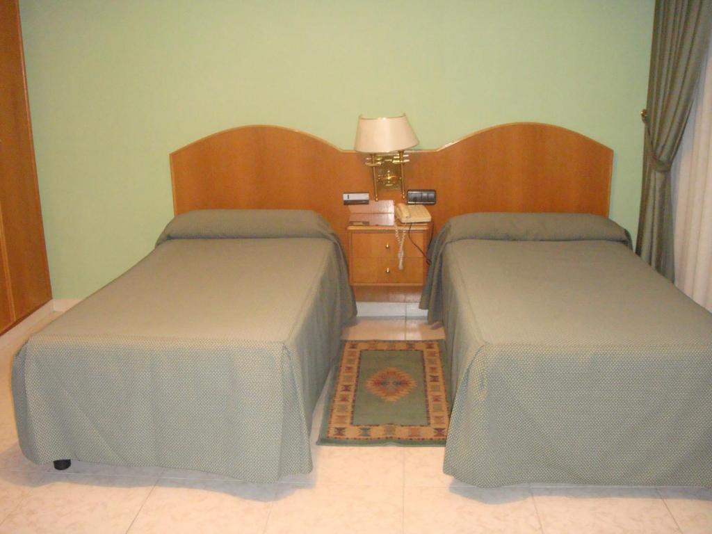 Hostal Serpol Palencia Phòng bức ảnh